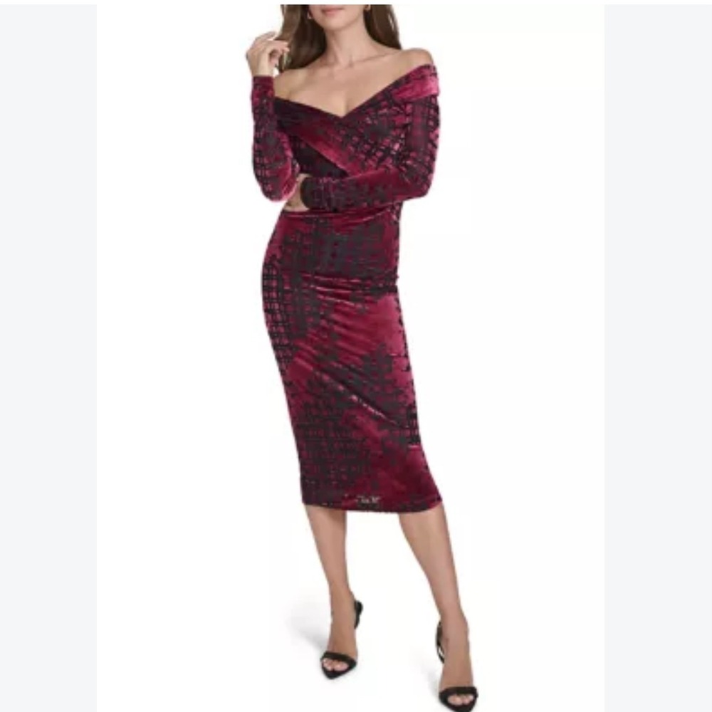 Halston Dress Womens 8 Burgundy Velvet Grid Off Shoulder Midi Sheath Holiday